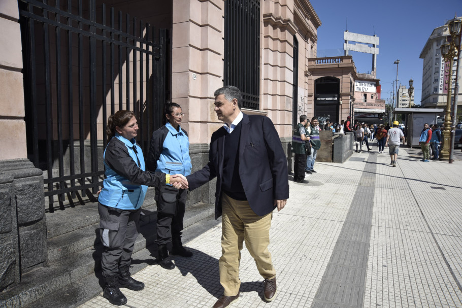 La Ciudad desalojó a 205 manteros en Constitución